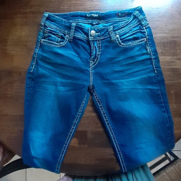 Silver Jeans Suki Mid Straight Fluid - Picture 2 of 16